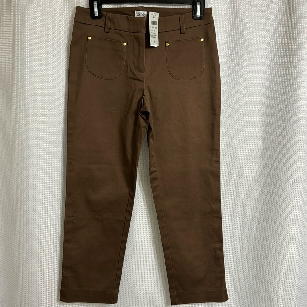 Cach’e new capris in size 2